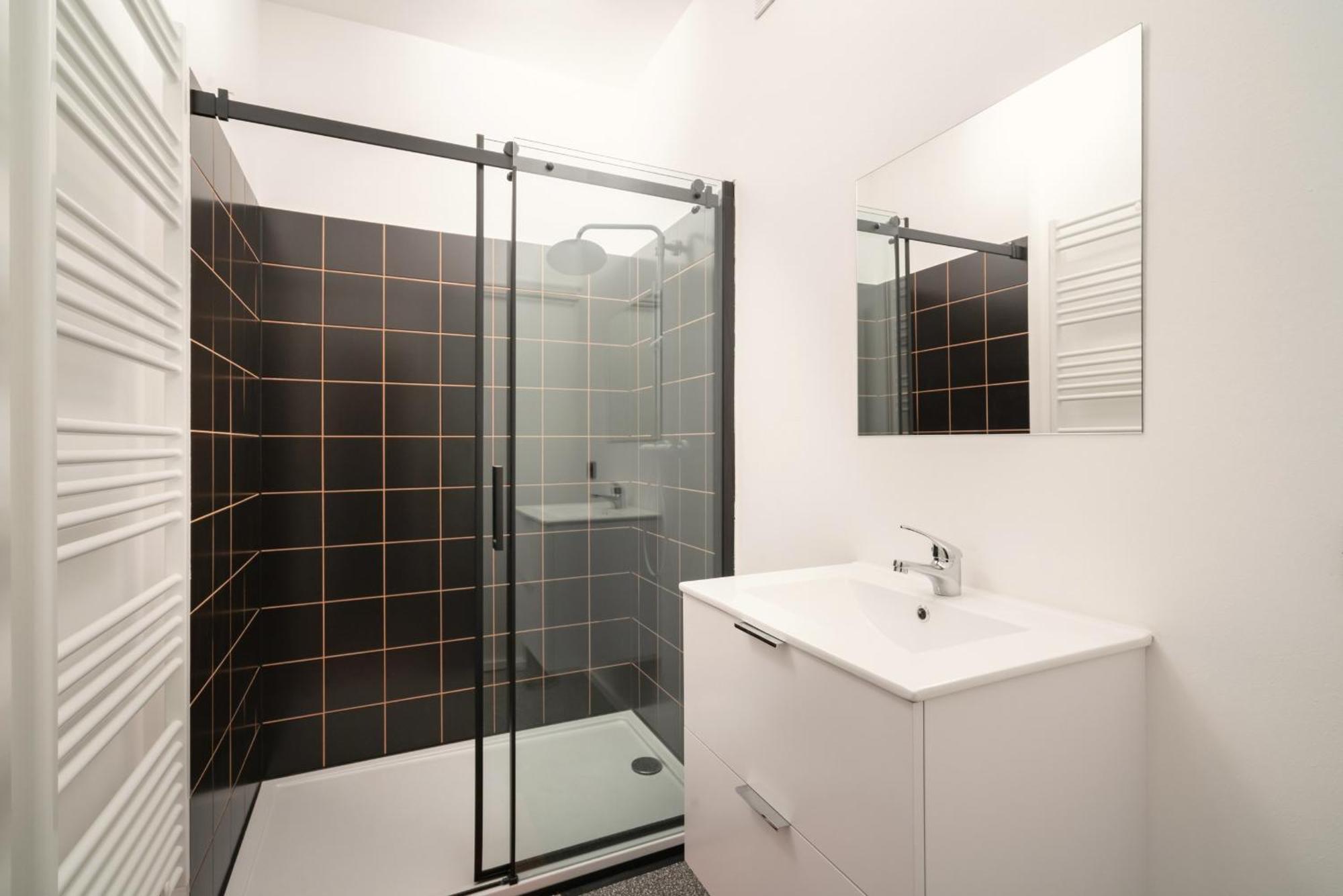 Charming And Spacious Apartments In The Heart Of Antwerp Exterior photo